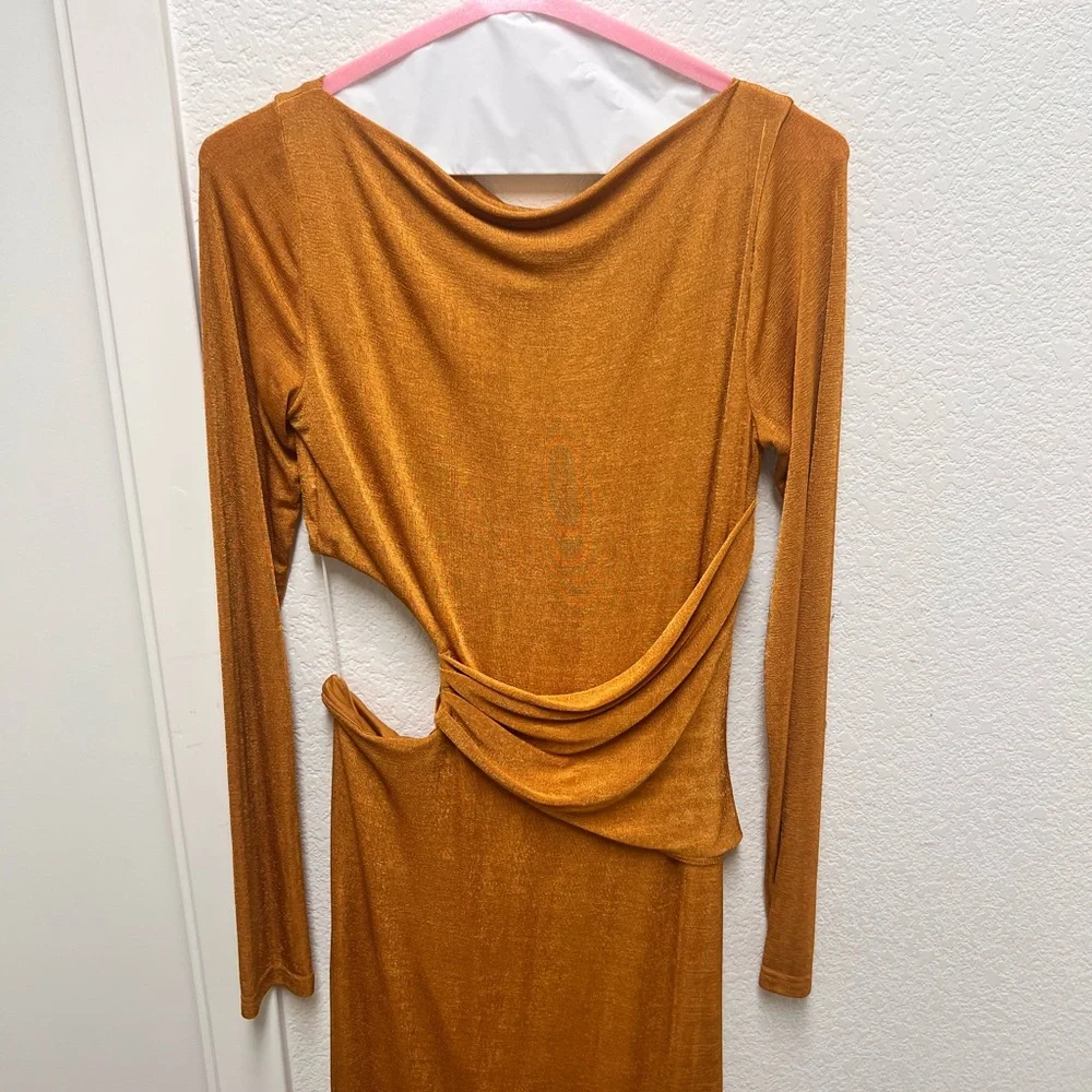 Significant Other Gold Cutout Dress - Picture 5 of 8